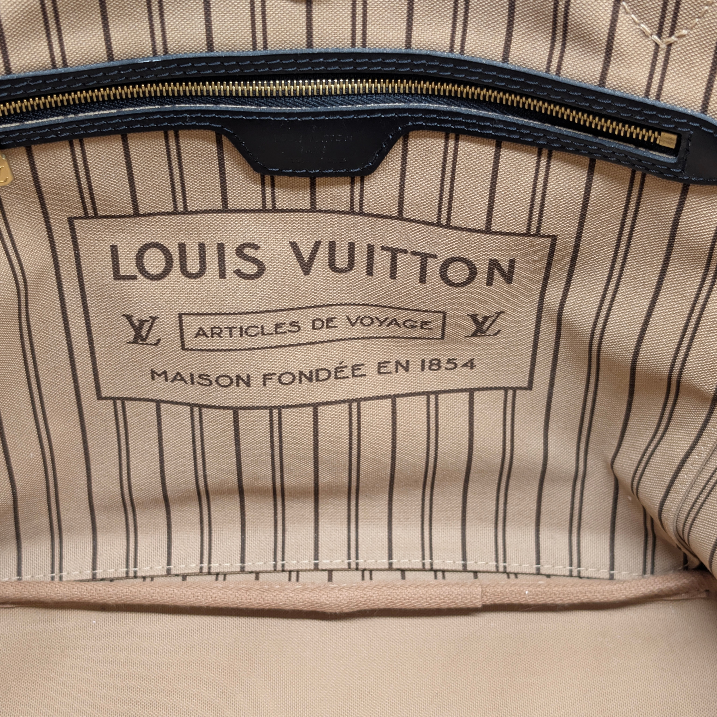 Louis Vuitton x LOL League of Legends Neverfull MM Limited Edition Bag