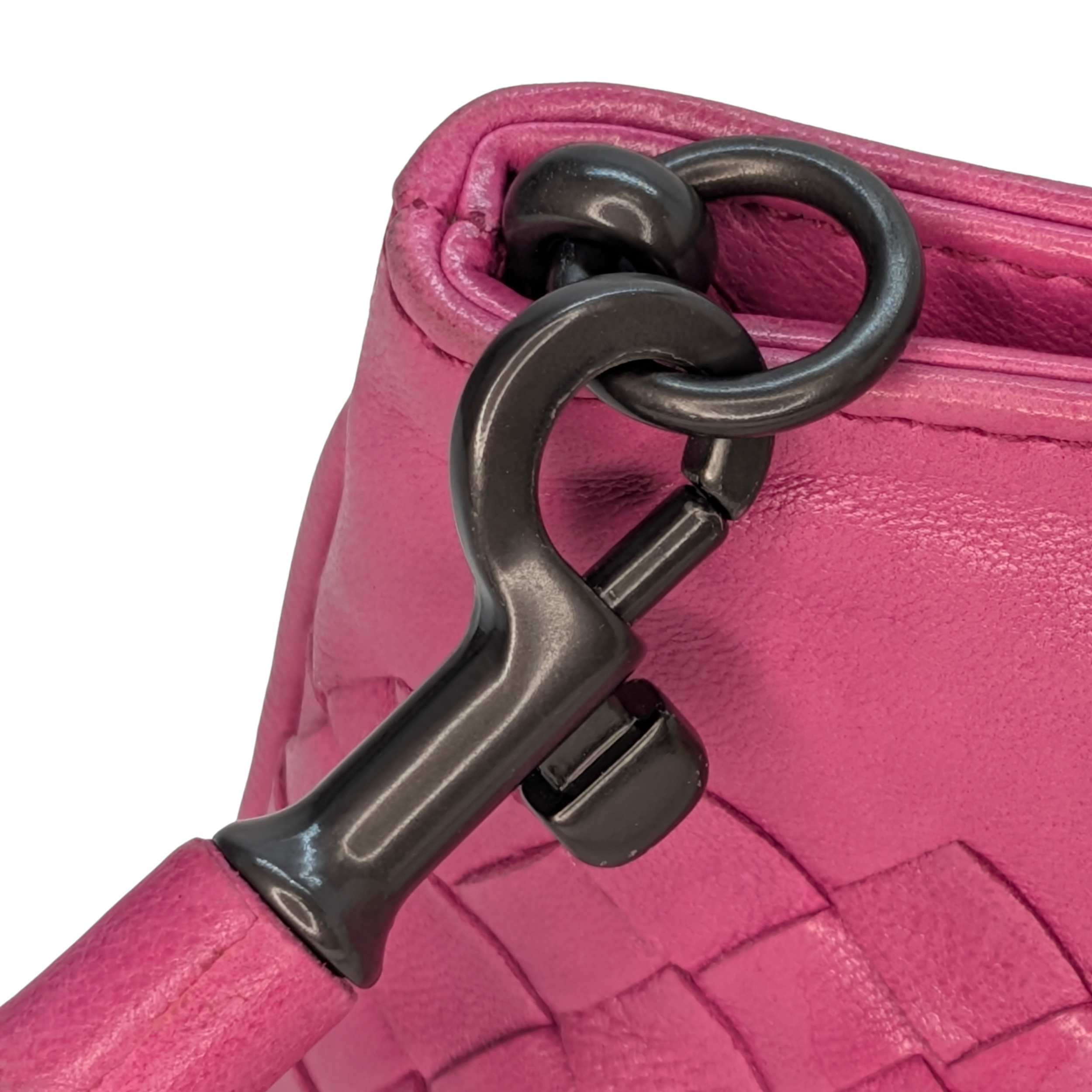 بوتيغا فينيتا بوشيت إنتريتشياتو وردي