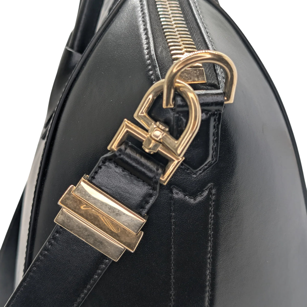 Givenchy Antigona Medium Handbag Black - Lost Designer