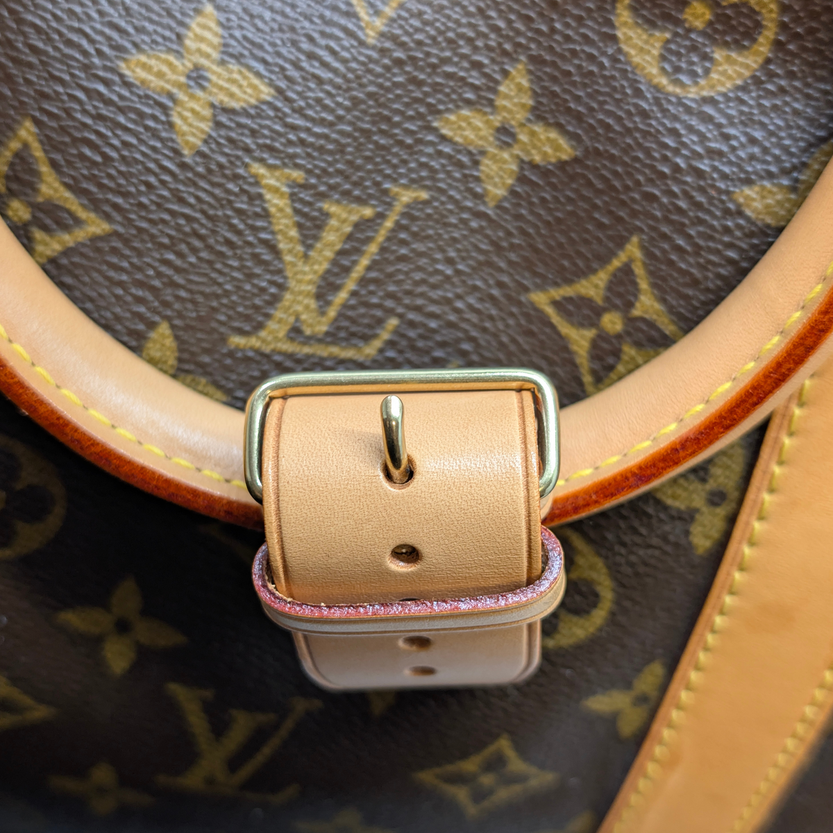 Louis Vuitton Keepall Bandouliere 60 Monogram Duffle Bag