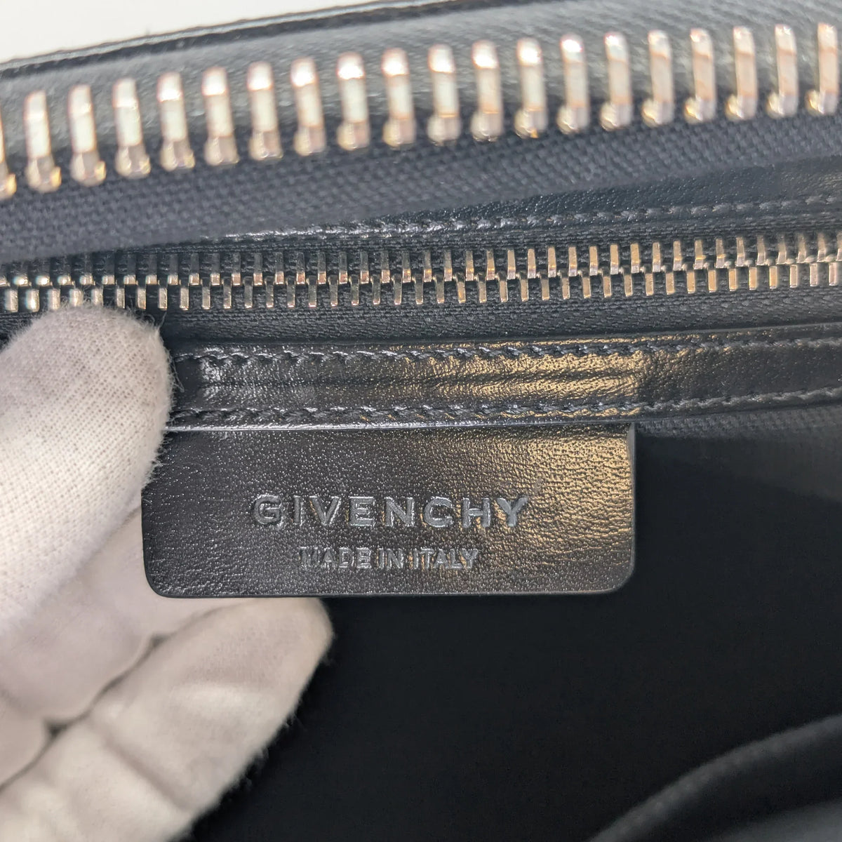 Givenchy Antigona Medium Handbag Black - Lost Designer