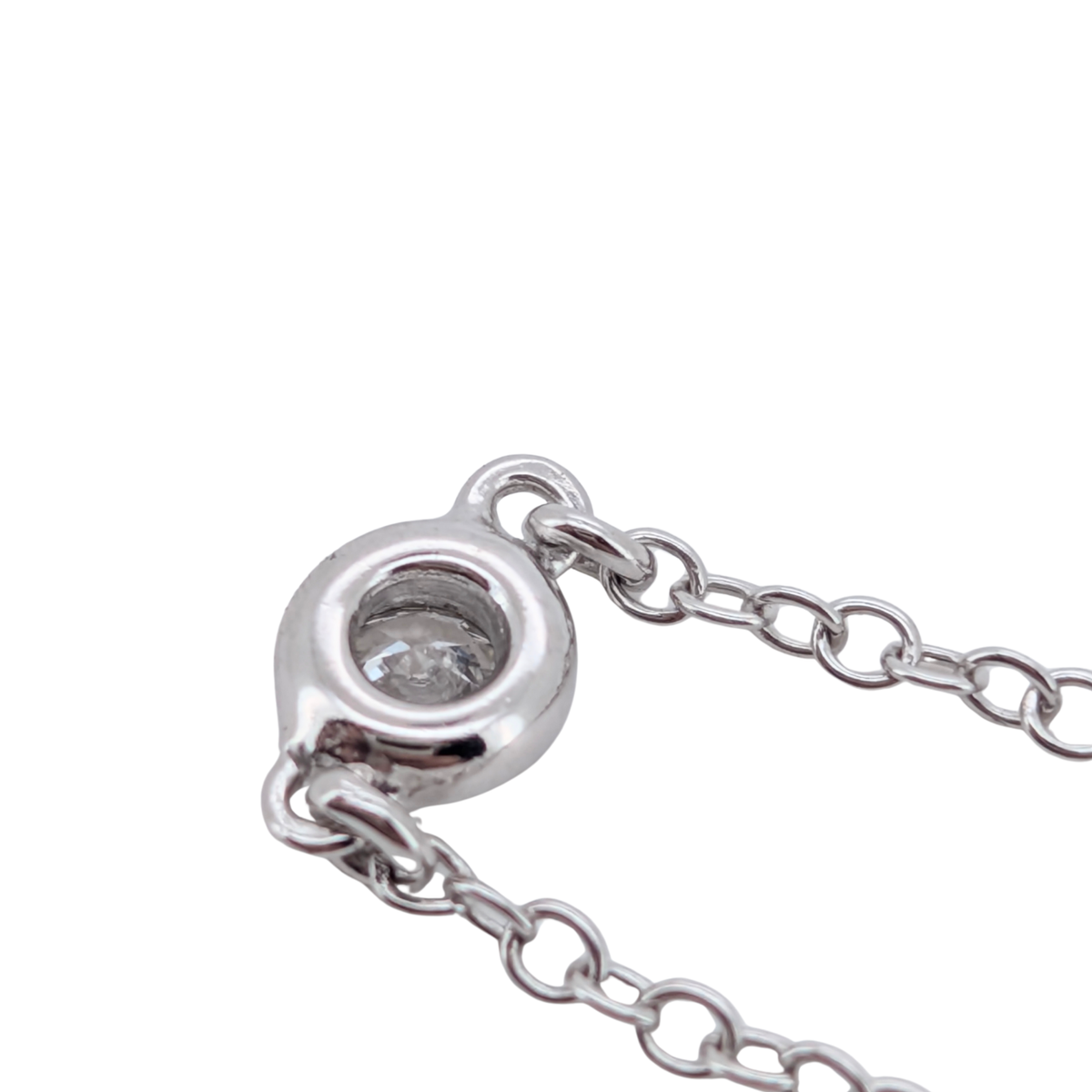 0.05Ct Natural Round Brilliant Diamond Bezel Set Chain Ring In 18K White Gold