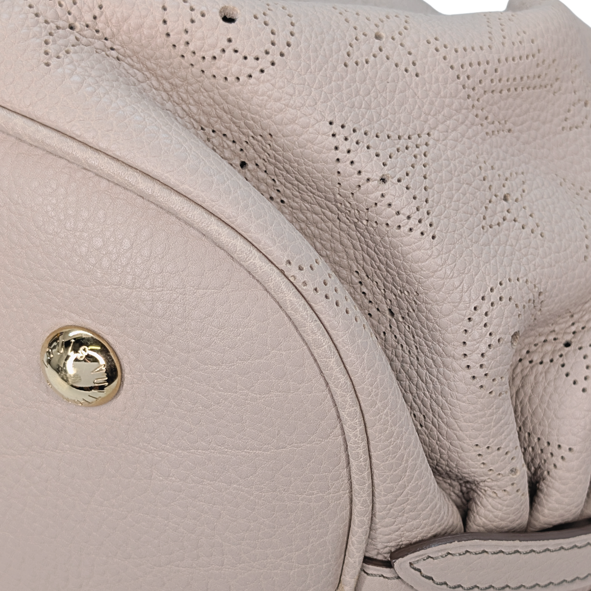 Louis Vuitton Mahina Beige L Hobo Bag Beige