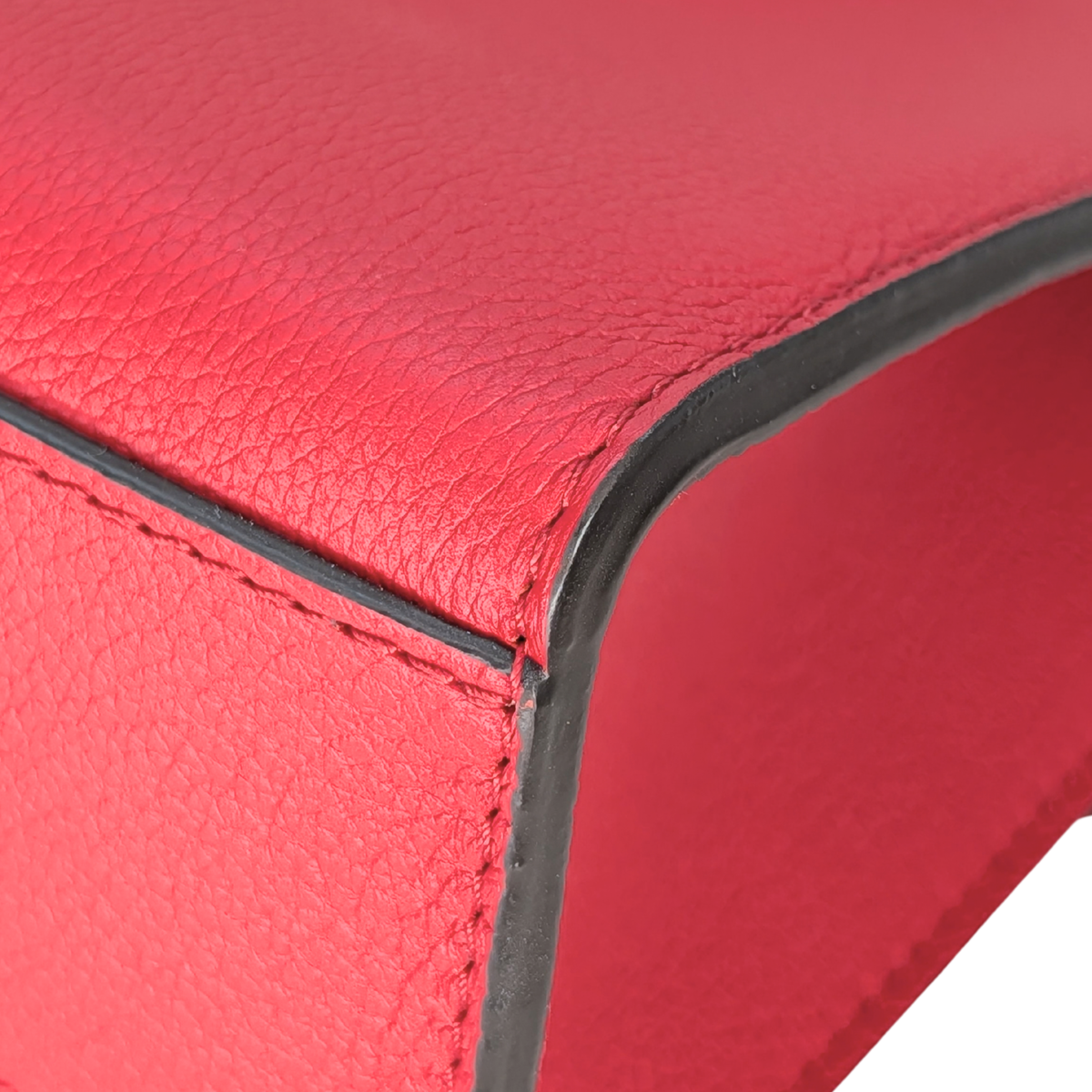 Louis Vuitton MyLockme Lockme BB Red Rubis