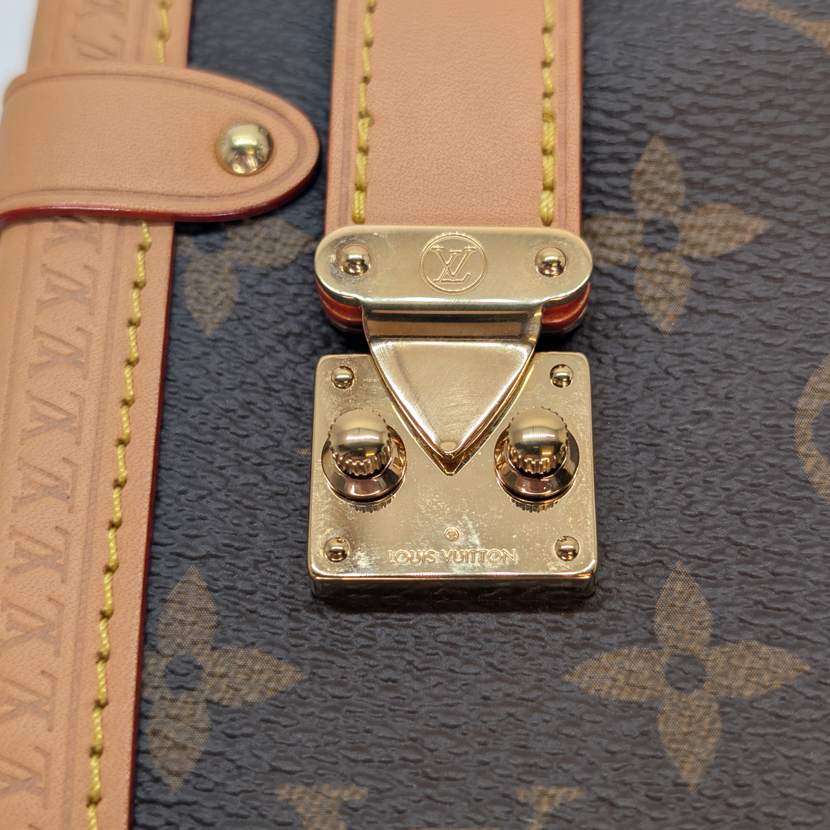 حقيبة لويس فويتون سايد ترانك MM Monogram