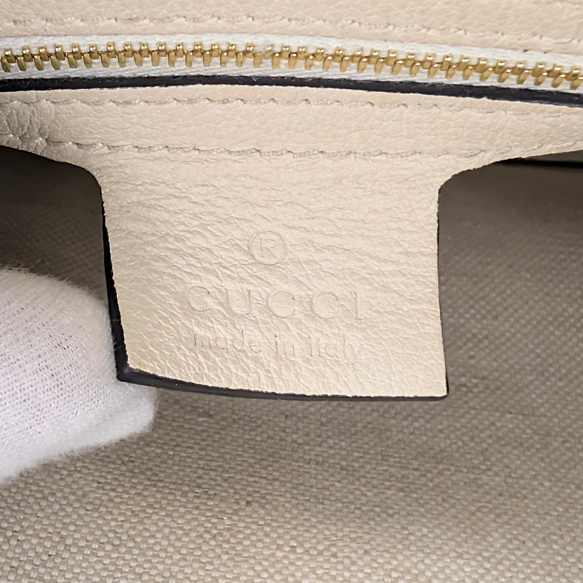 Gucci White GG Star Leather Camera Shoulder Bag