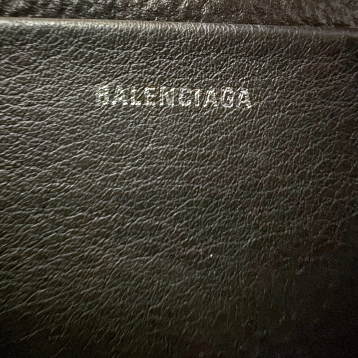 BALENCIAGA Calfskin Logo Everyday Camera Bag /Black - Lost Designer