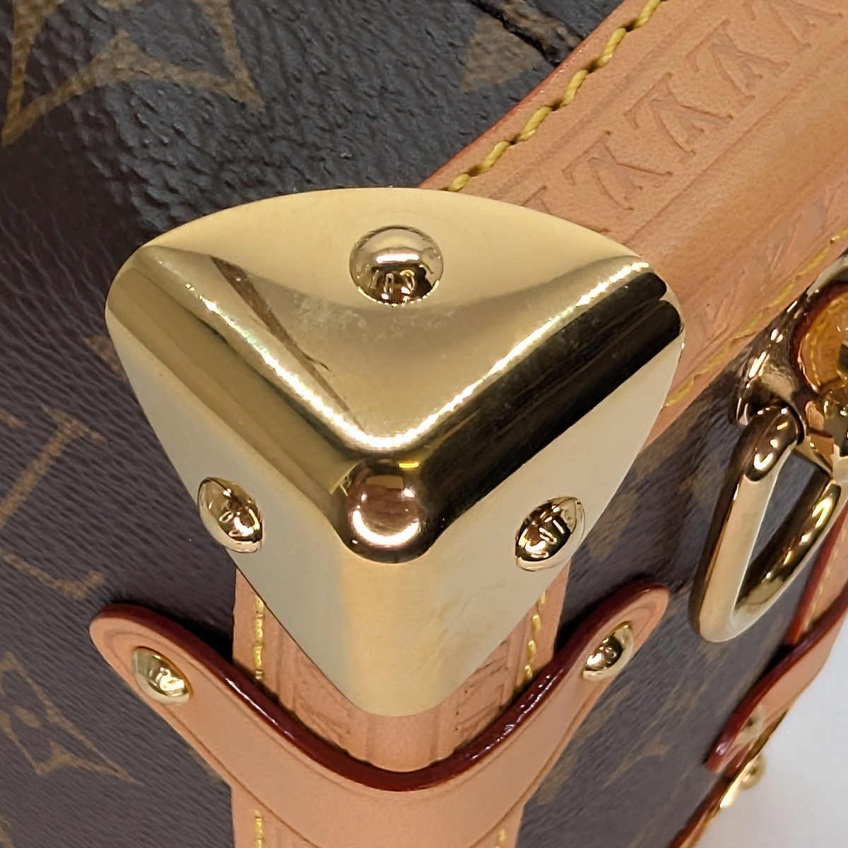 حقيبة لويس فويتون سايد ترانك MM Monogram