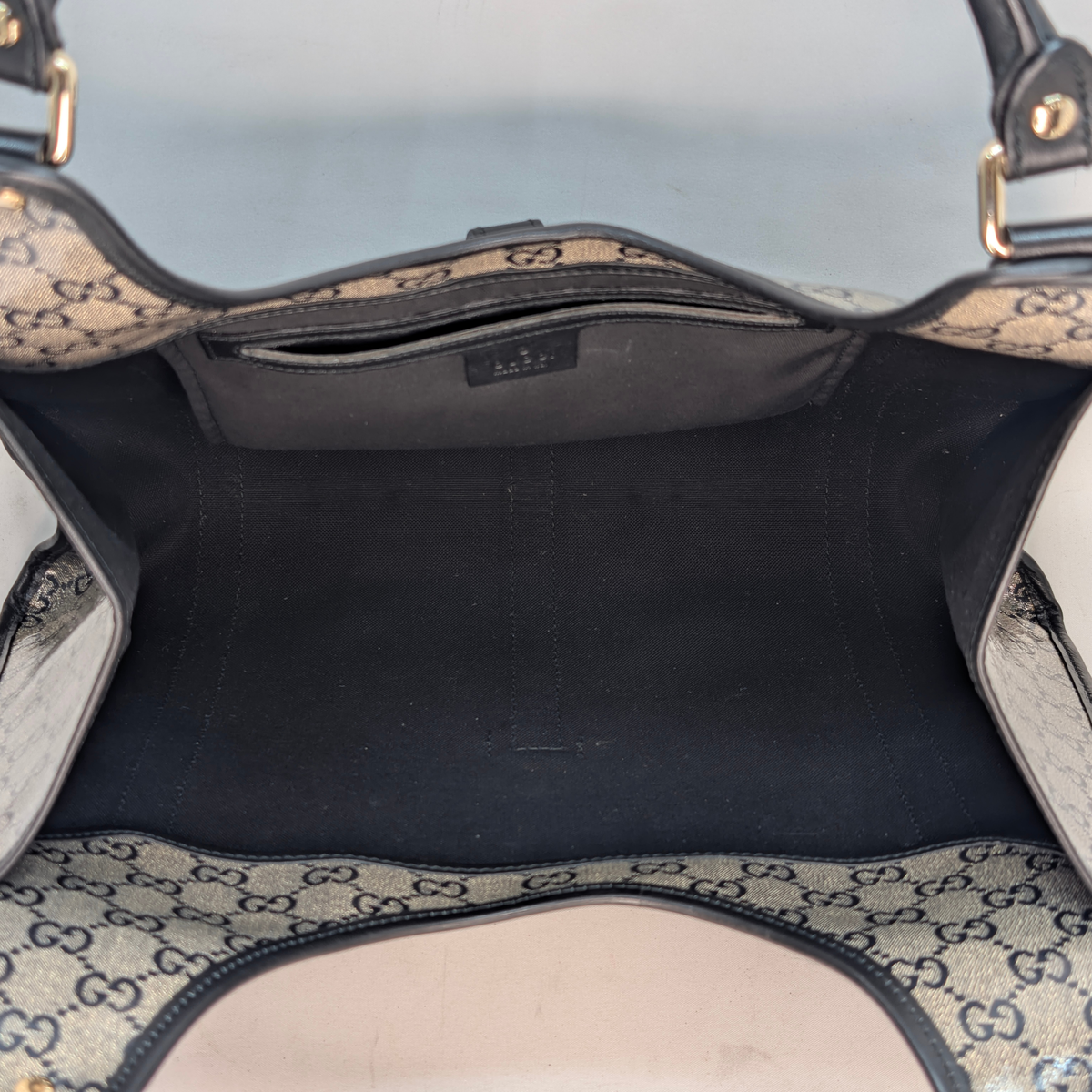 Gucci Crystal Joy Medium Shoulder Bag Metallic