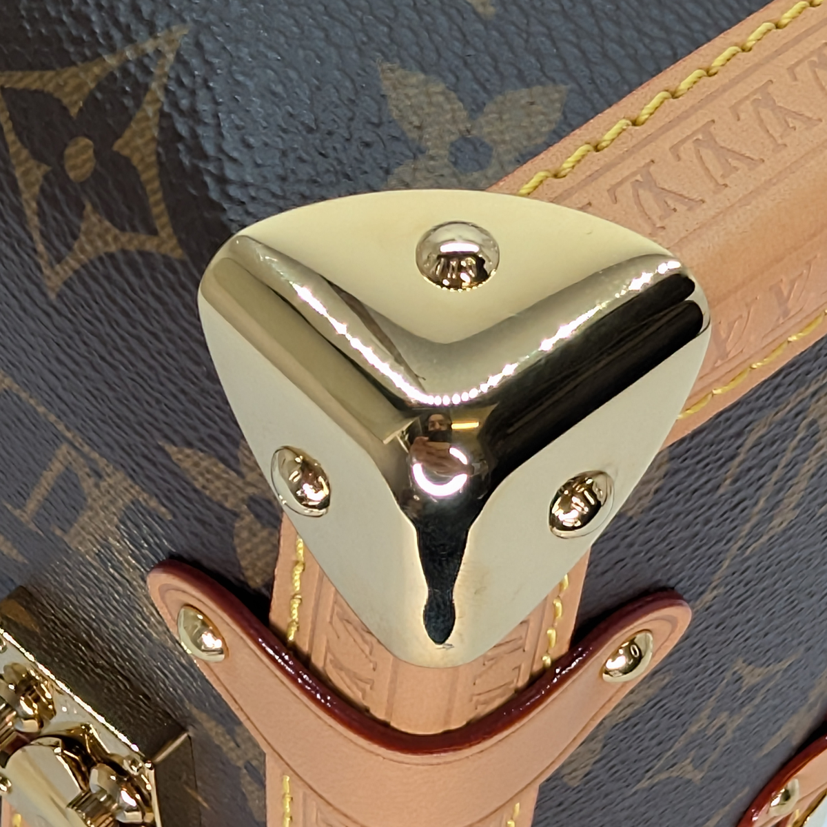 حقيبة لويس فويتون سايد ترانك MM Monogram