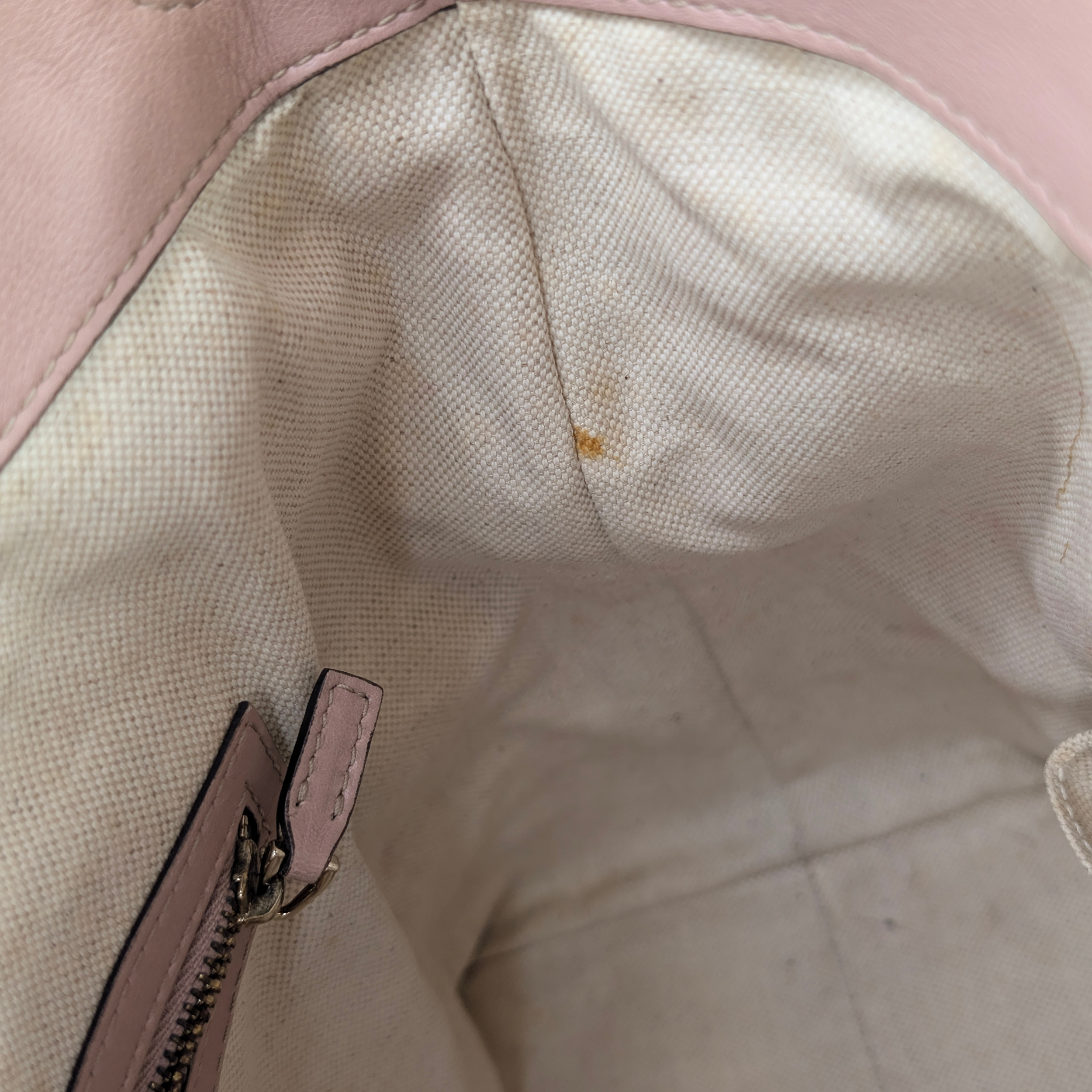 Gucci Bree convertible top handle باللون الوردي