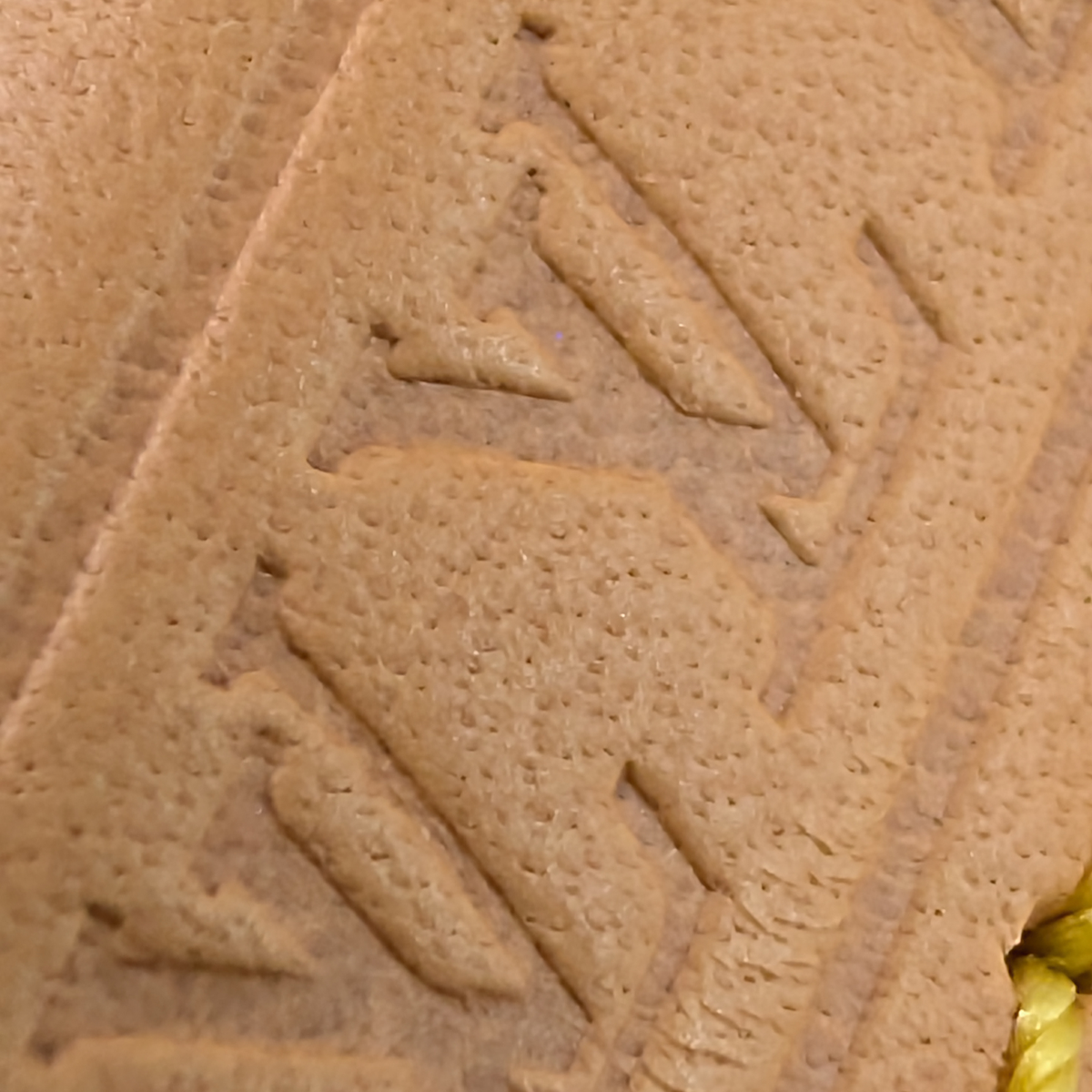 حقيبة لويس فويتون سايد ترانك MM Monogram