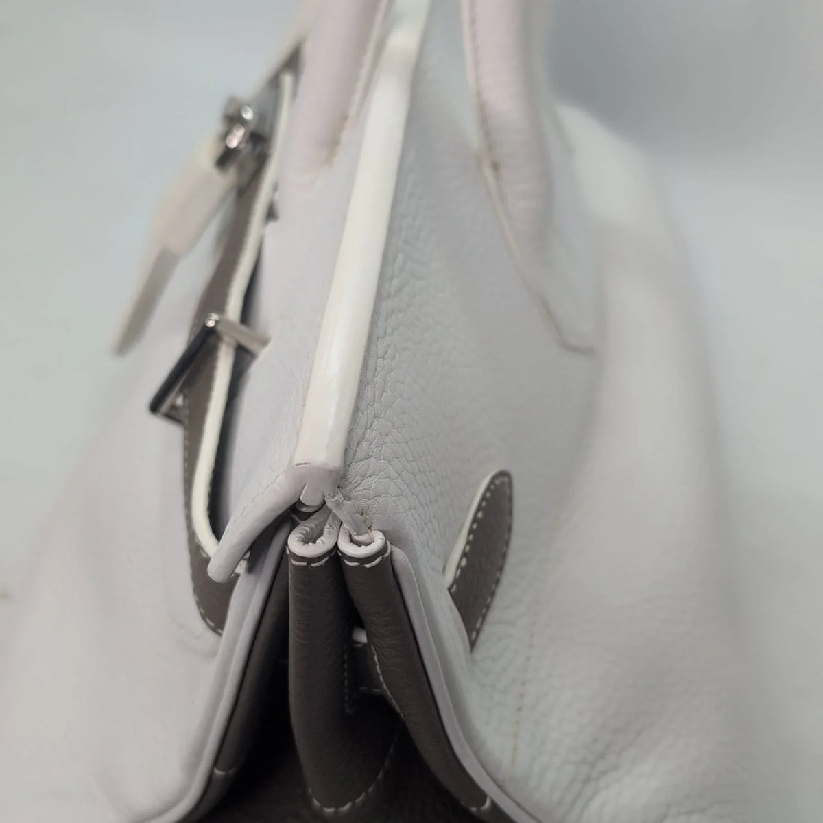 Hermès Birkin Shoulder 42 White Etoupe Clemence Palladium Hardware □J Stamp - Lost Designer
