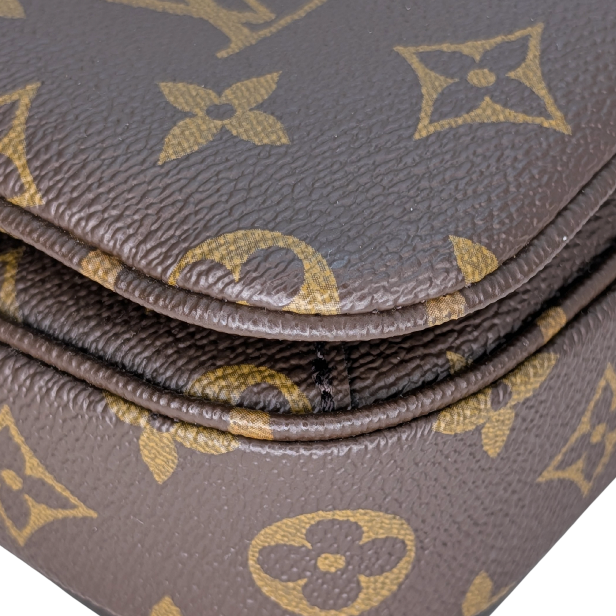 Louis Vuitton Pochette Métis Monogram