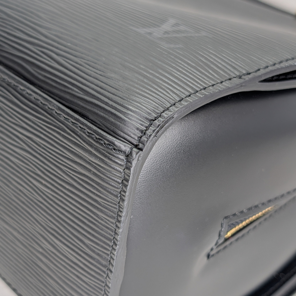 Louis Vuitton Pont Neuf Épi Handbag