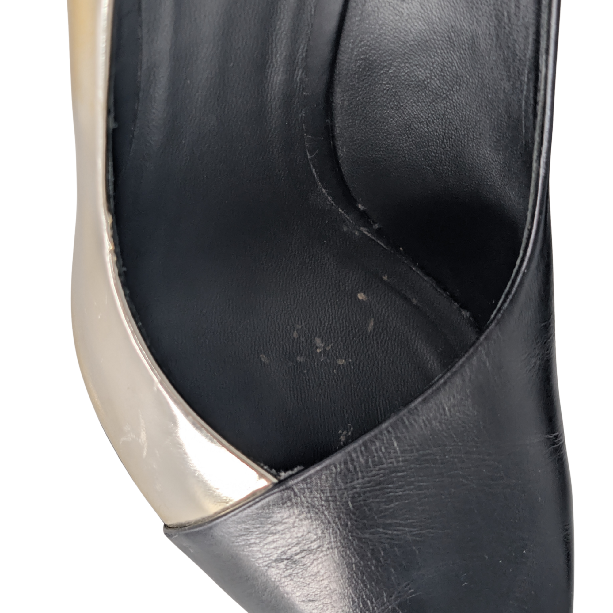 حذاء بالمان مدبب أسود/ذهبي 39