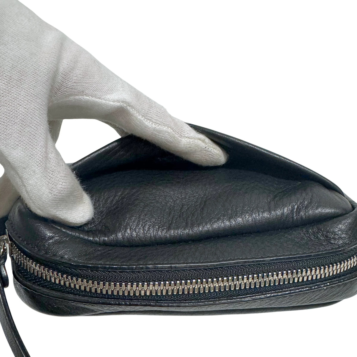 BALENCIAGA Calfskin Logo Everyday Camera Bag /Black - Lost Designer