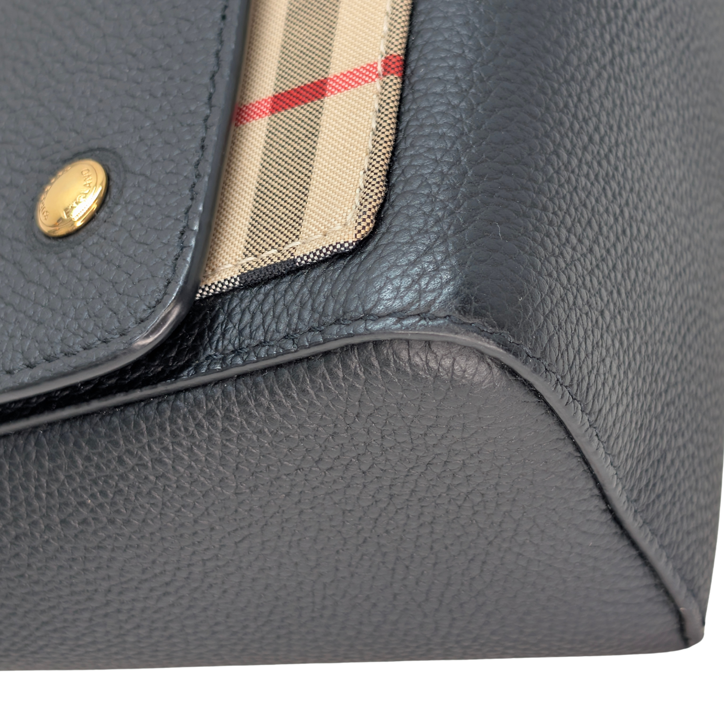 Burberry Note Medium Crossbody Bag Black